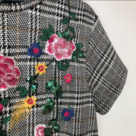 Zara Dress w/ embroided flowers - Picture 2 of 4